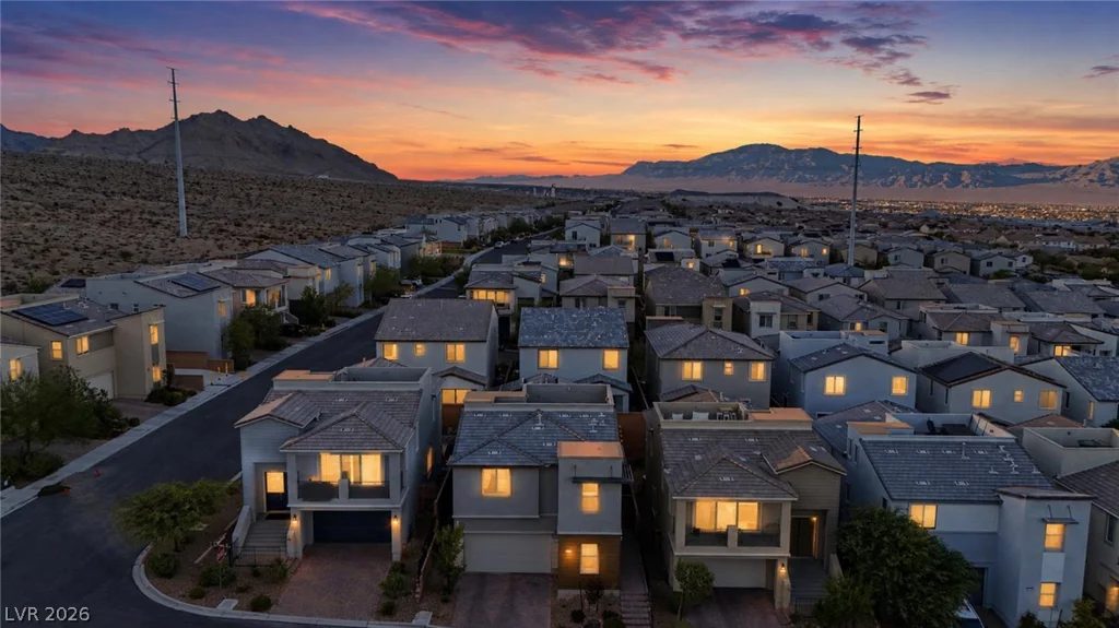 10824 Space Odyssey, Las Vegas, NV 89129