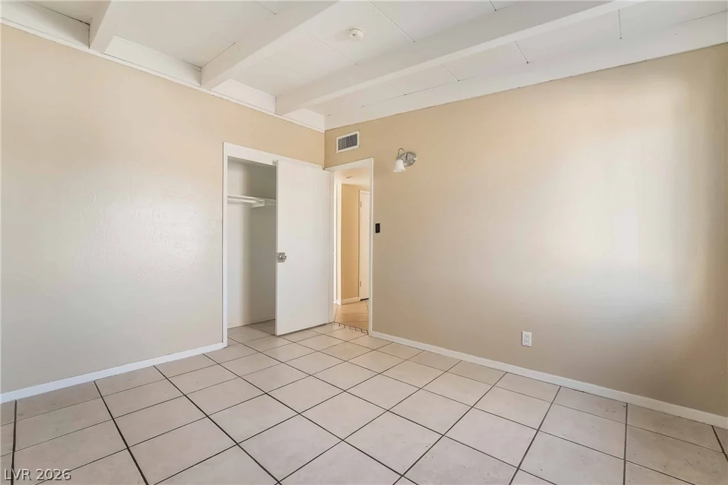 867 Lulu, Las Vegas, NV 89119