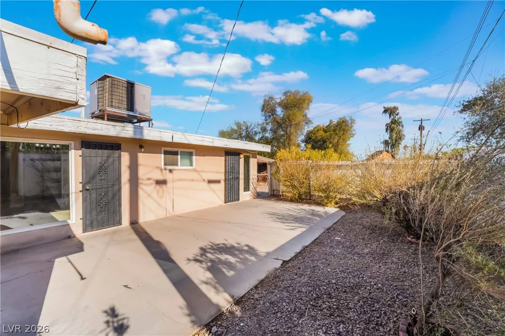 867 Lulu, Las Vegas, NV 89119
