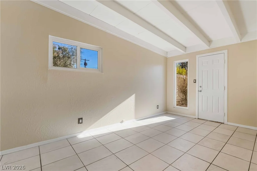 867 Lulu, Las Vegas, NV 89119