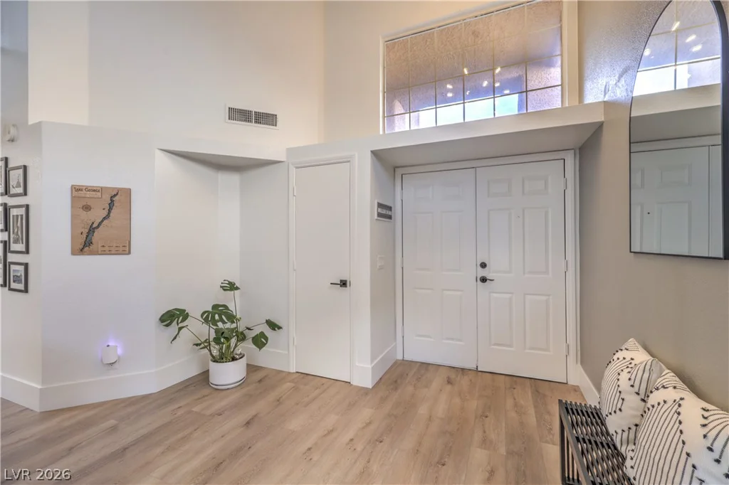 8352 SHORE BREEZE, Las Vegas, NV 89128