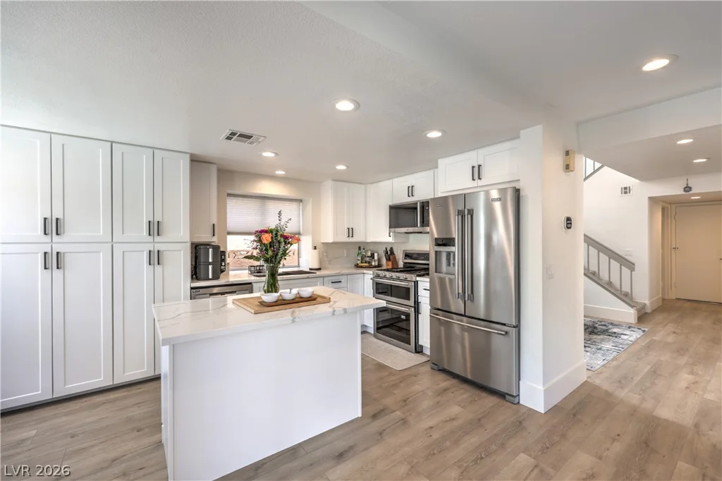 8352 SHORE BREEZE, Las Vegas, NV 89128