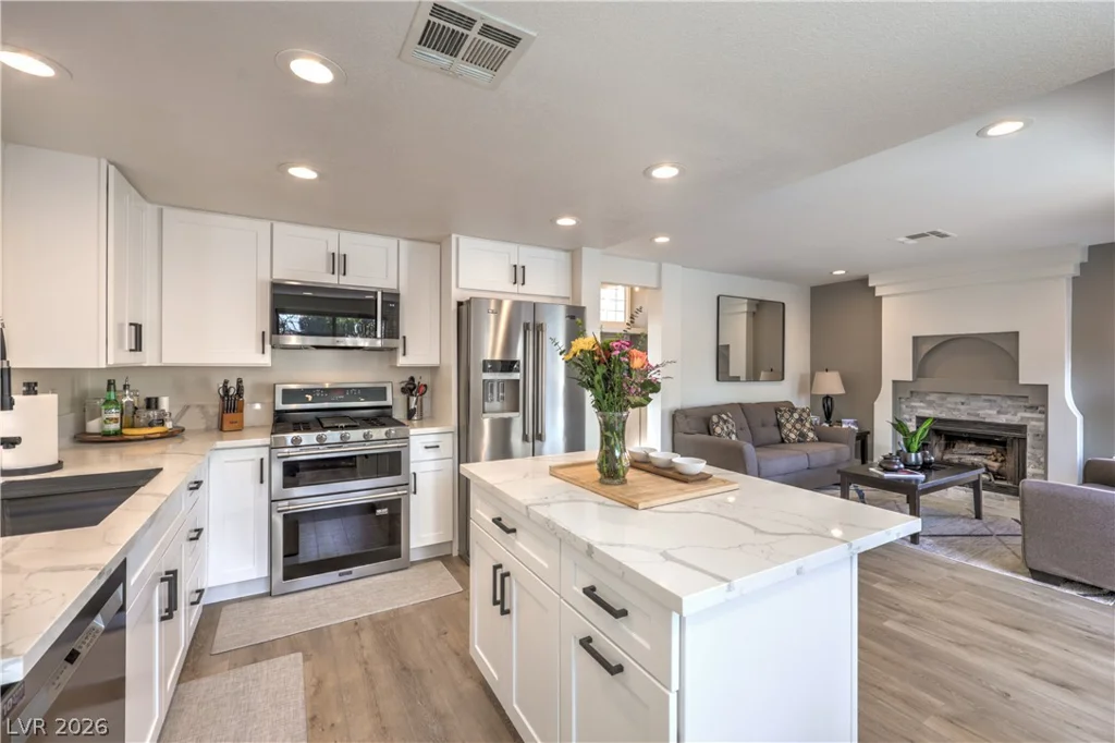 8352 SHORE BREEZE, Las Vegas, NV 89128