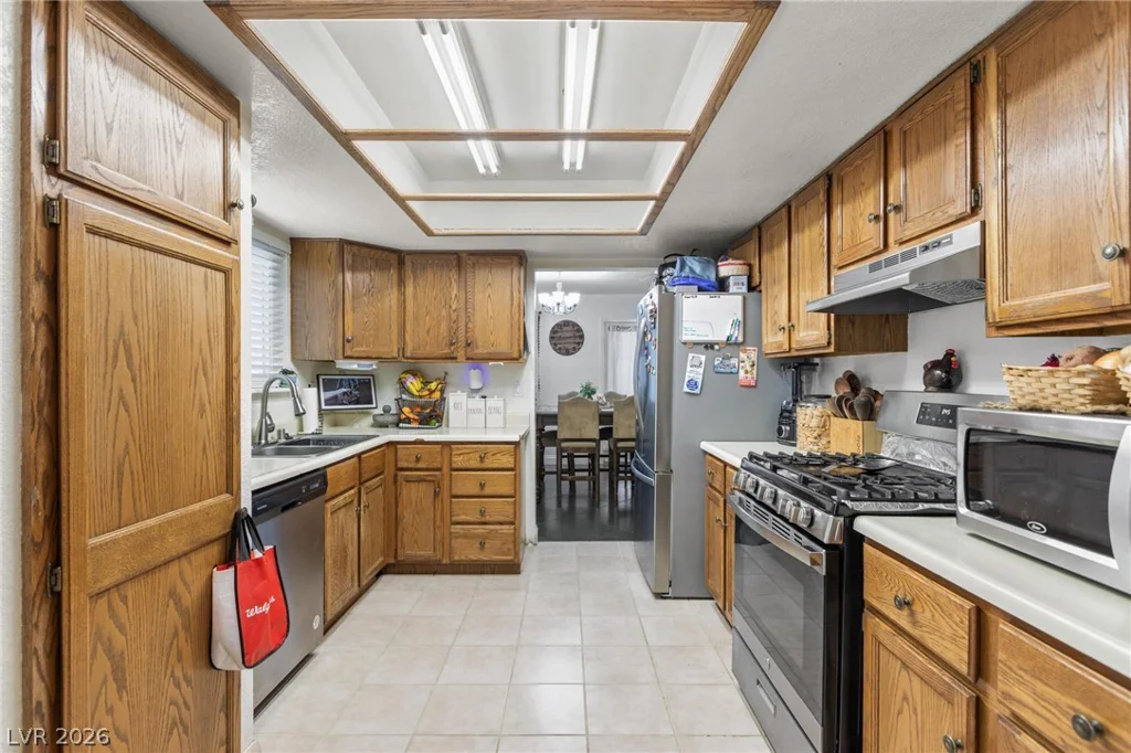 3940 Gulliver, Las Vegas, NV 89115