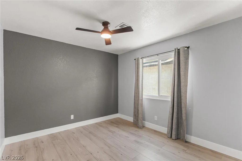 3940 Gulliver, Las Vegas, NV 89115