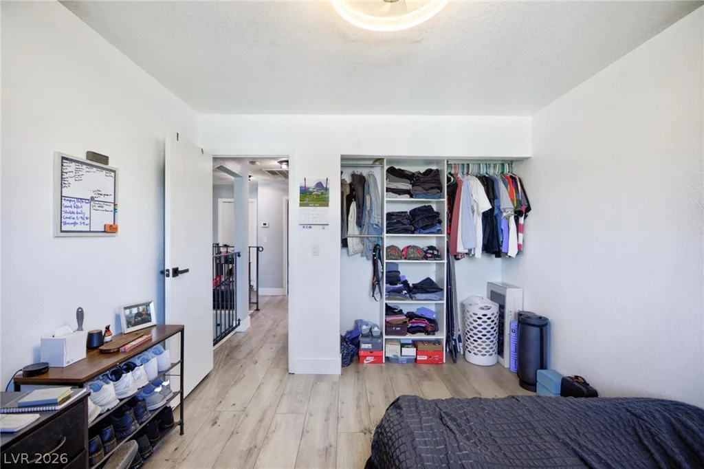 3940 Gulliver, Las Vegas, NV 89115