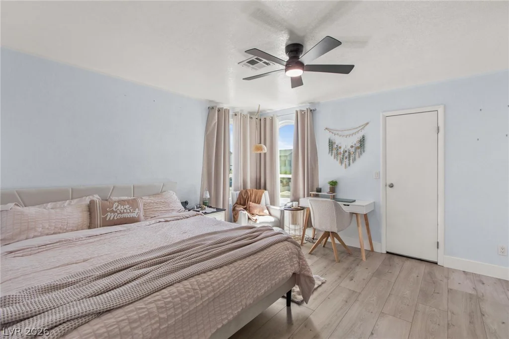 3940 Gulliver, Las Vegas, NV 89115