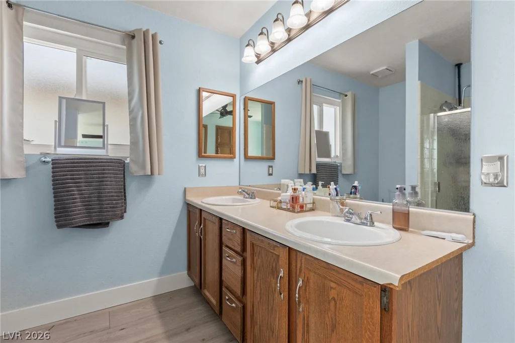 3940 Gulliver, Las Vegas, NV 89115