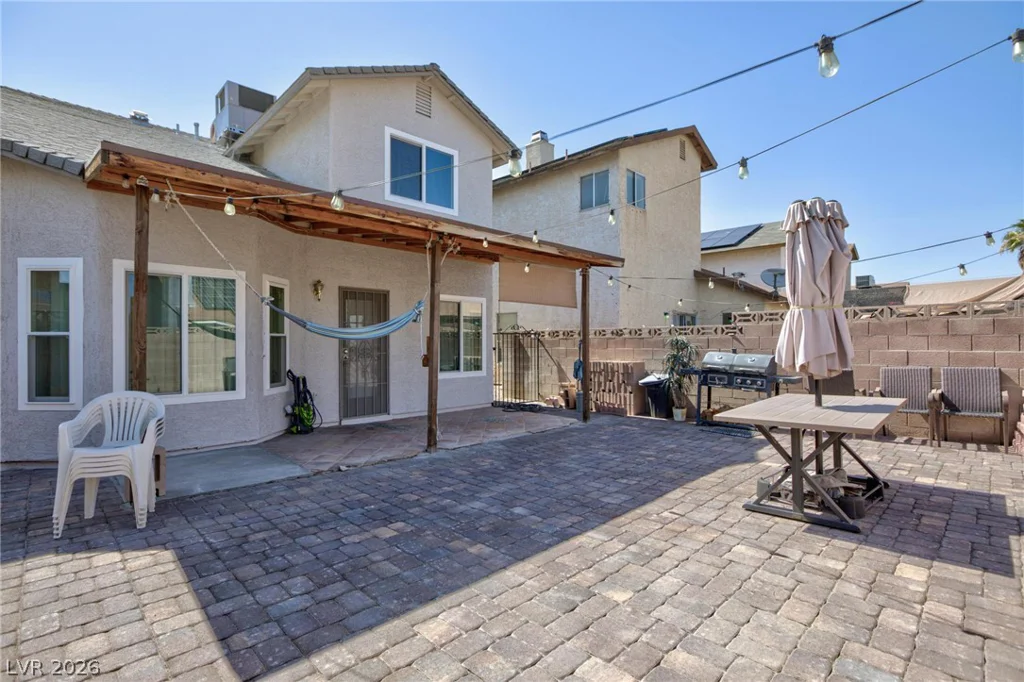 3940 Gulliver, Las Vegas, NV 89115