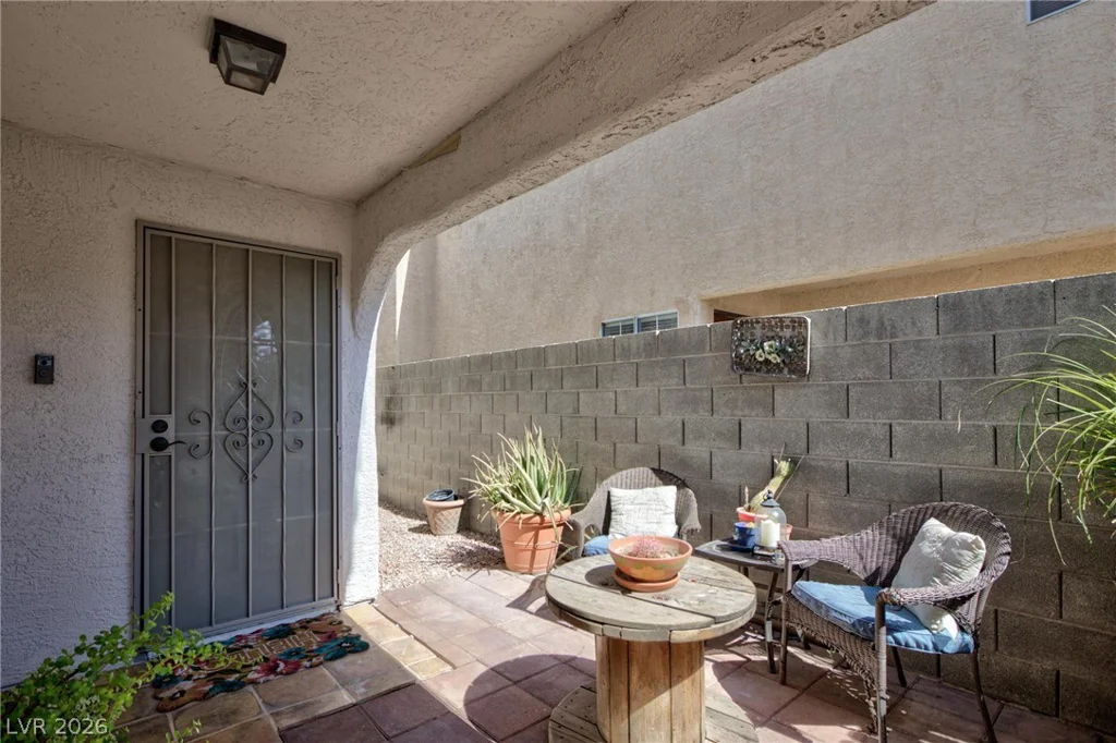 3940 Gulliver, Las Vegas, NV 89115