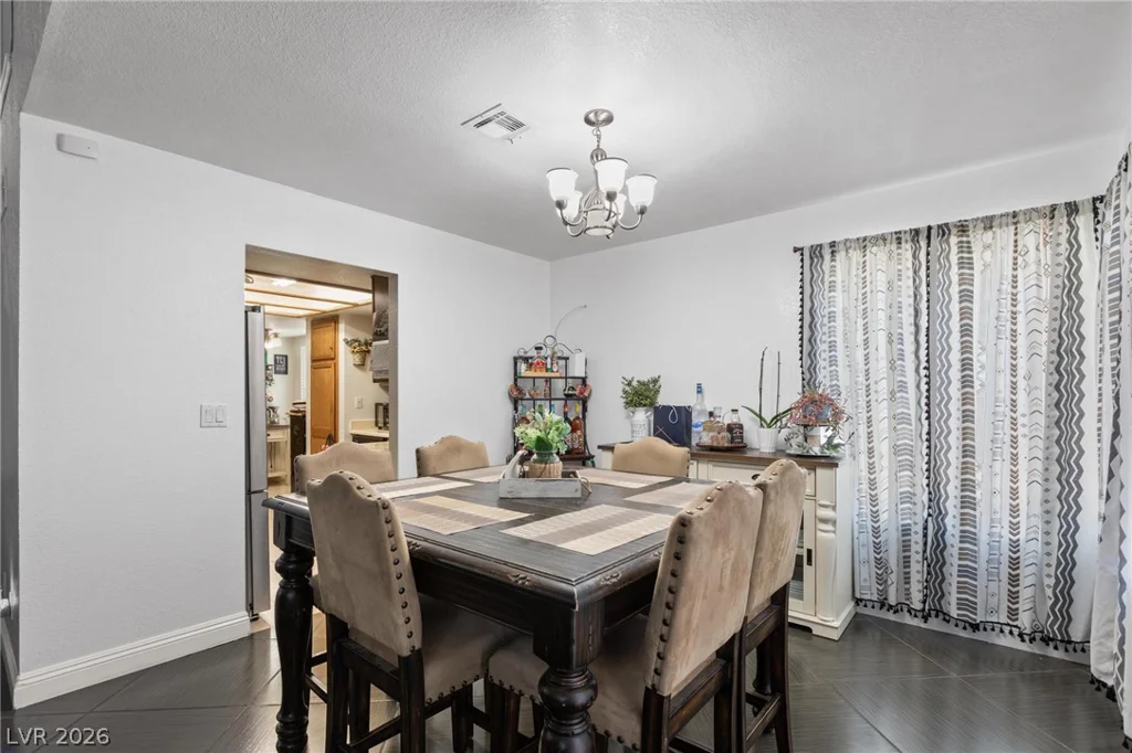 3940 Gulliver, Las Vegas, NV 89115