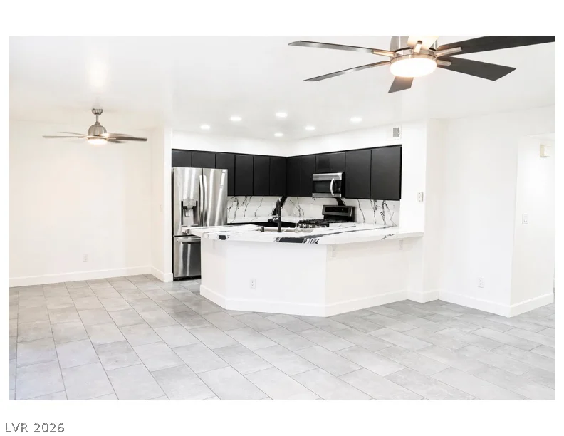 7900 Foxwood, Las Vegas, NV 89145