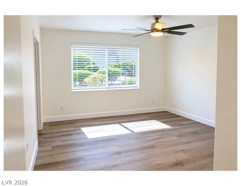 7900 Foxwood, Las Vegas, NV 89145
