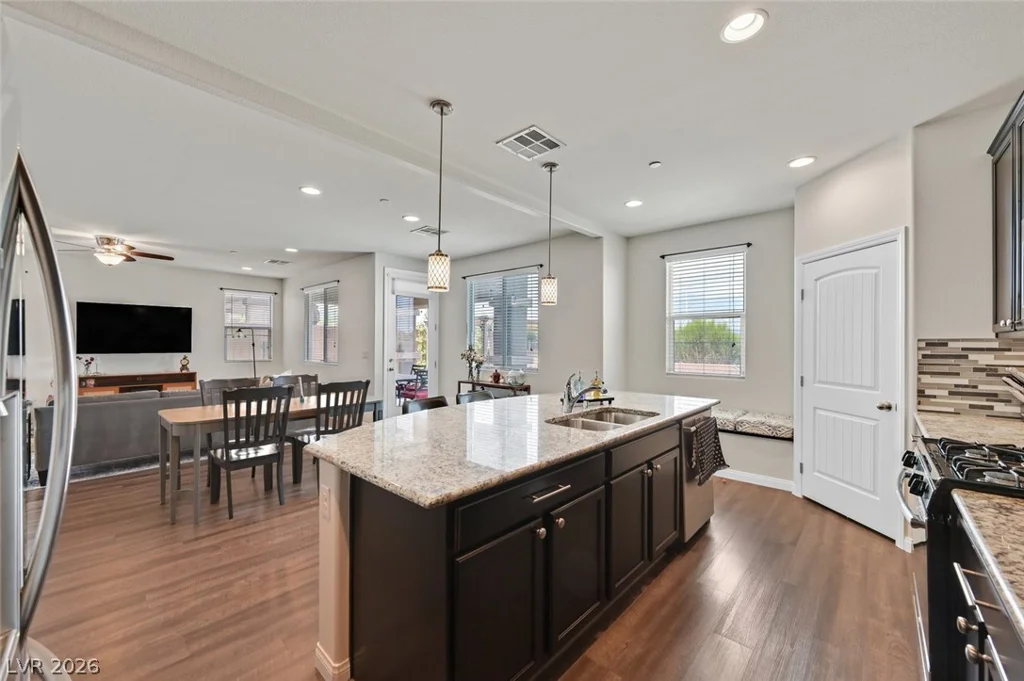 2486 Dragon Fire, Henderson, NV 89052