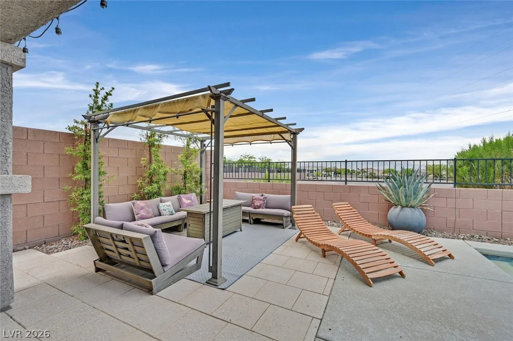 2486 Dragon Fire, Henderson, NV 89052