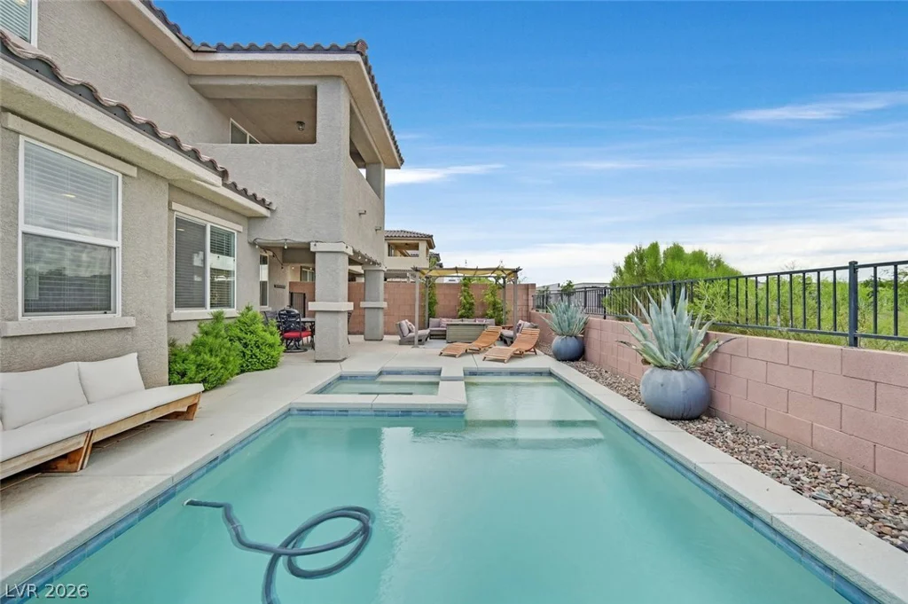 2486 Dragon Fire, Henderson, NV 89052