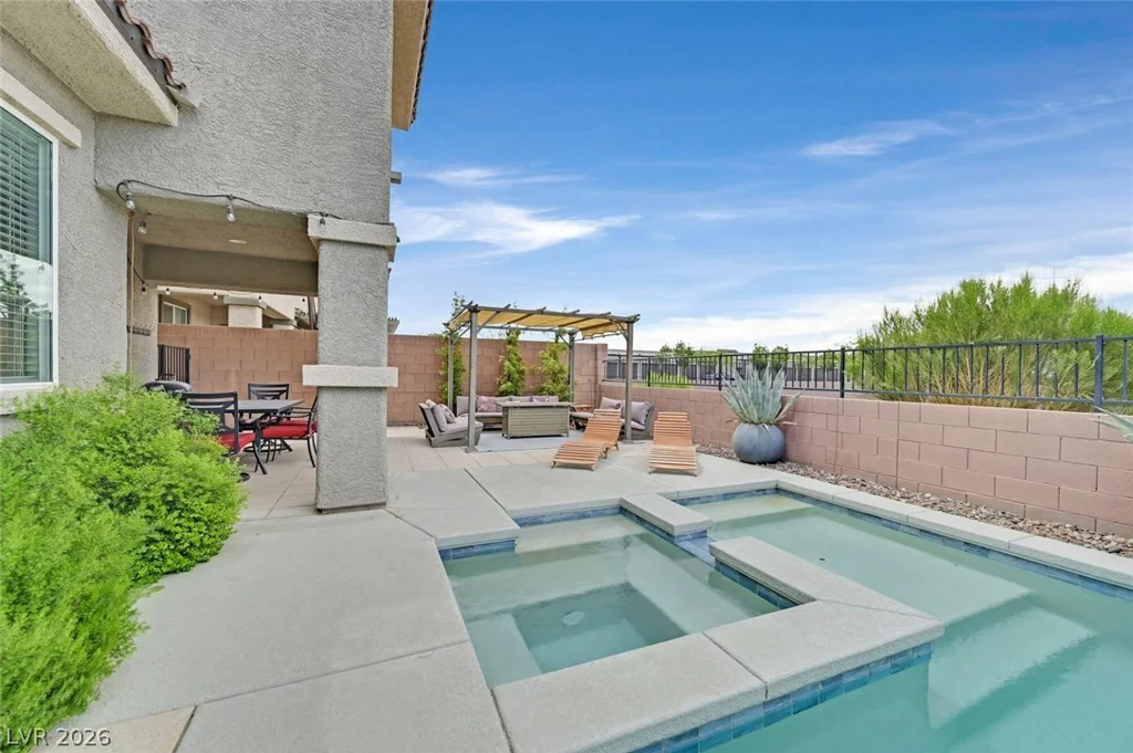 2486 Dragon Fire, Henderson, NV 89052