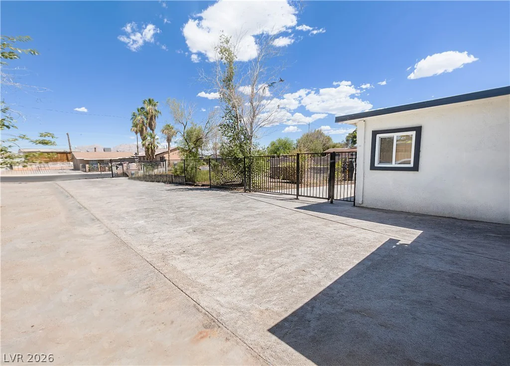 2307 Daley, North Las Vegas, NV 89030