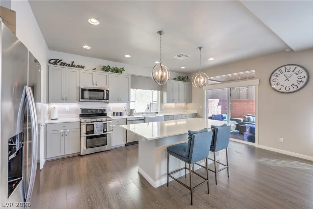 7266 Gypsy Canyon, Las Vegas, NV 89118
