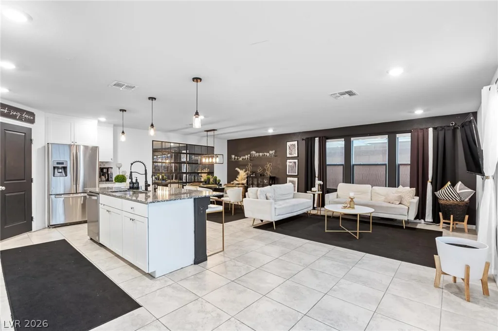 9247 Quartz Hills, Las Vegas, NV 89178