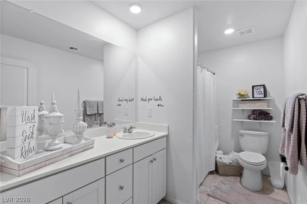 9247 Quartz Hills, Las Vegas, NV 89178