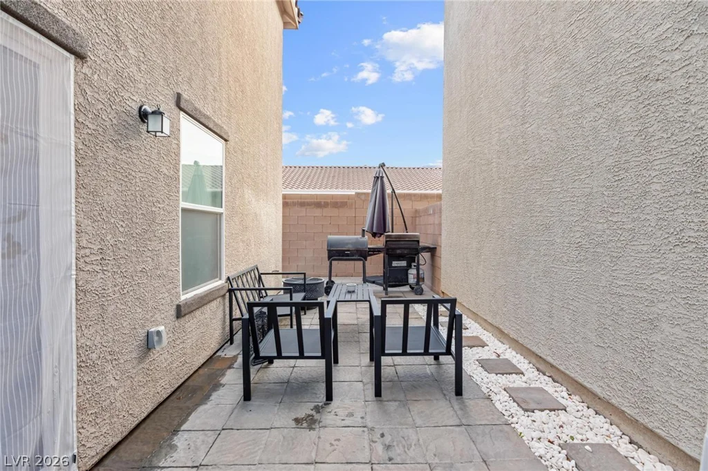 9247 Quartz Hills, Las Vegas, NV 89178