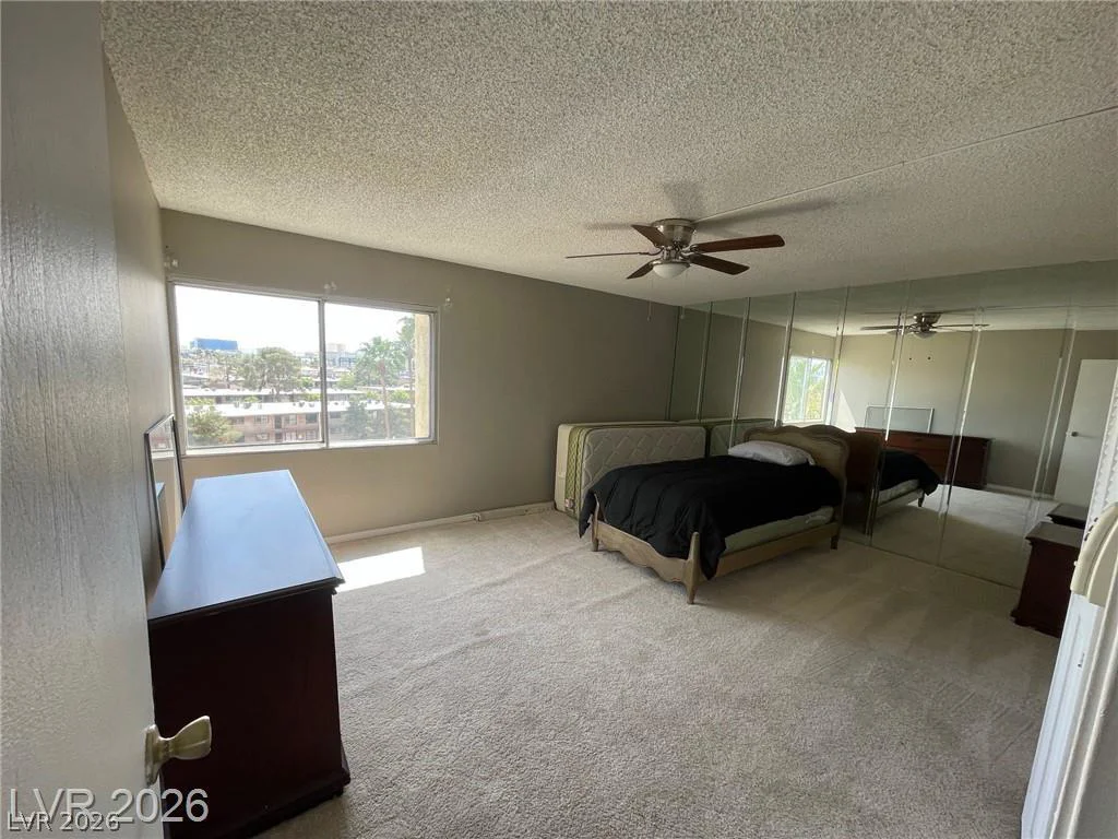 750 Royal Crest, Las Vegas, NV 89169