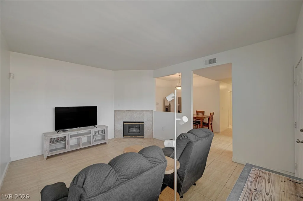 5250 Rainbow, Las Vegas, NV 89118