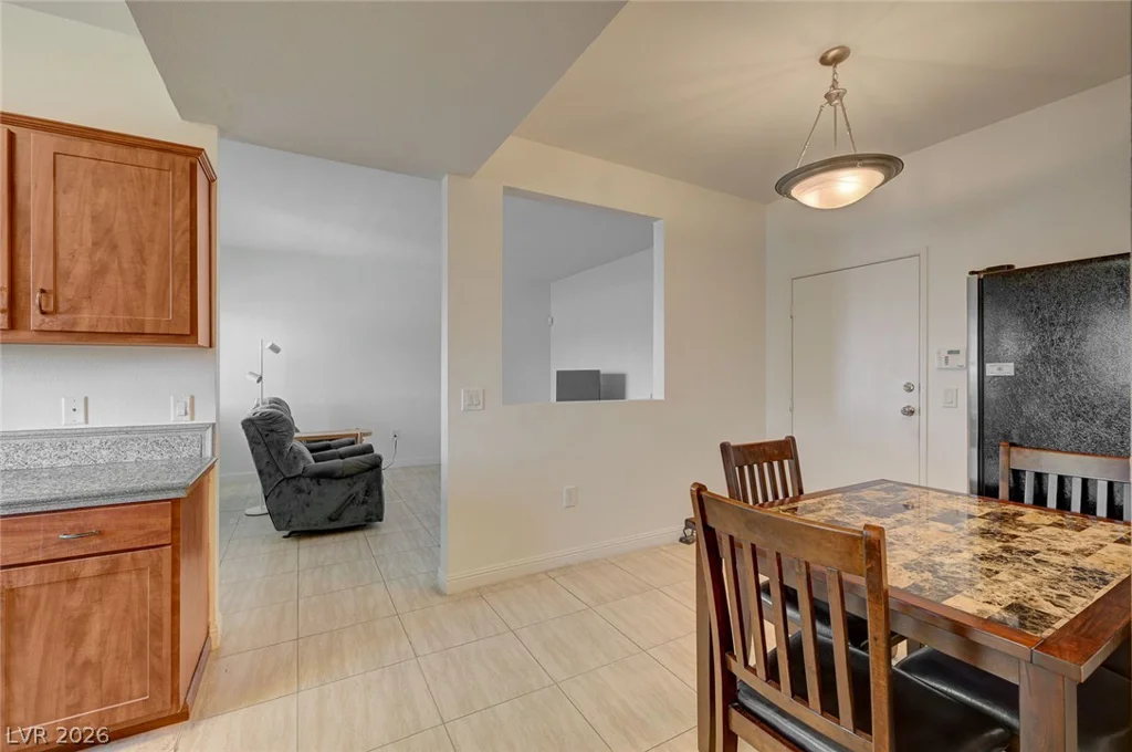 5250 Rainbow, Las Vegas, NV 89118