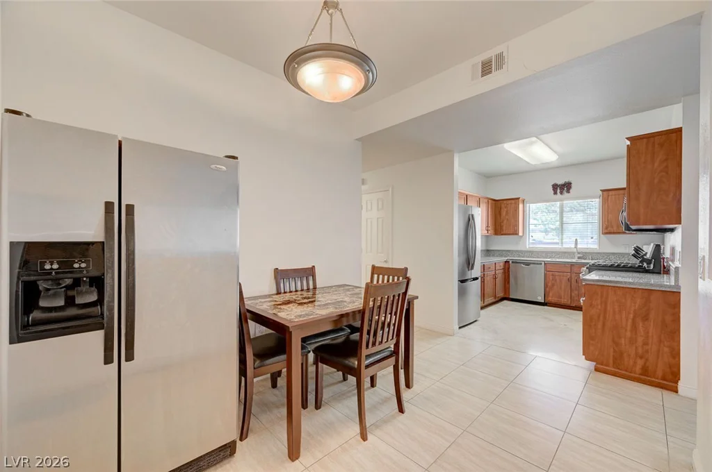 5250 Rainbow, Las Vegas, NV 89118