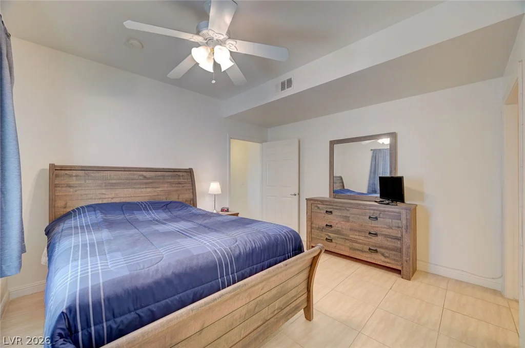 5250 Rainbow, Las Vegas, NV 89118