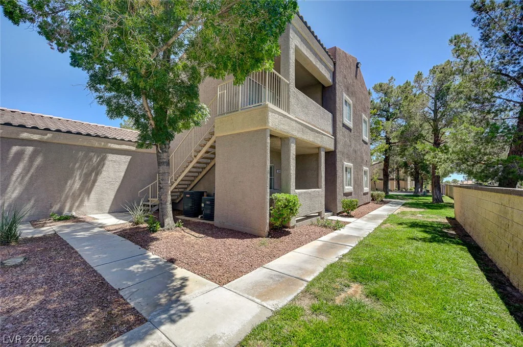 5250 Rainbow, Las Vegas, NV 89118