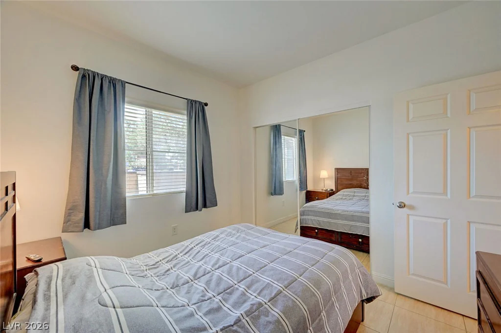 5250 Rainbow, Las Vegas, NV 89118