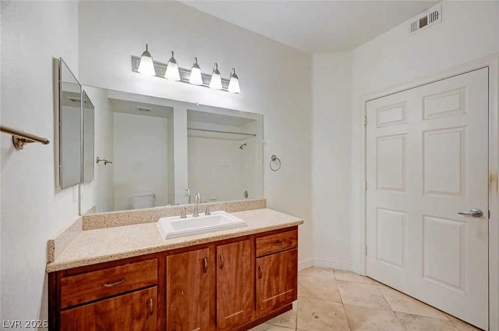 5250 Rainbow, Las Vegas, NV 89118