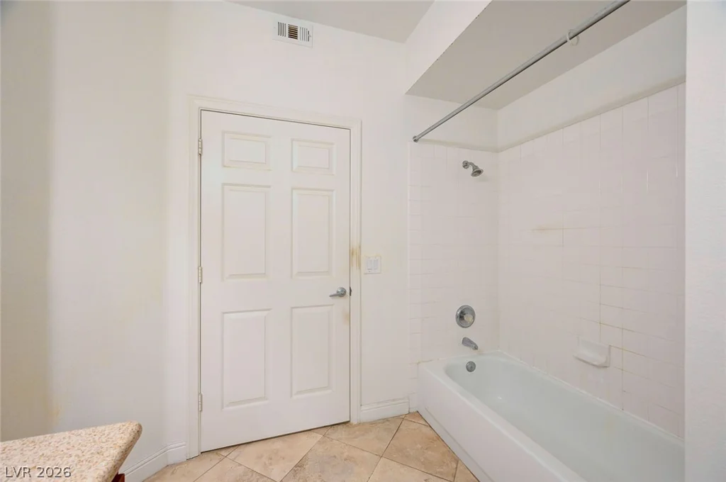 5250 Rainbow, Las Vegas, NV 89118