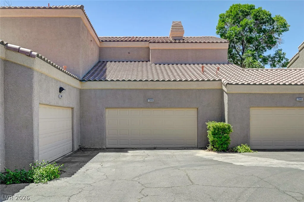 5250 Rainbow, Las Vegas, NV 89118