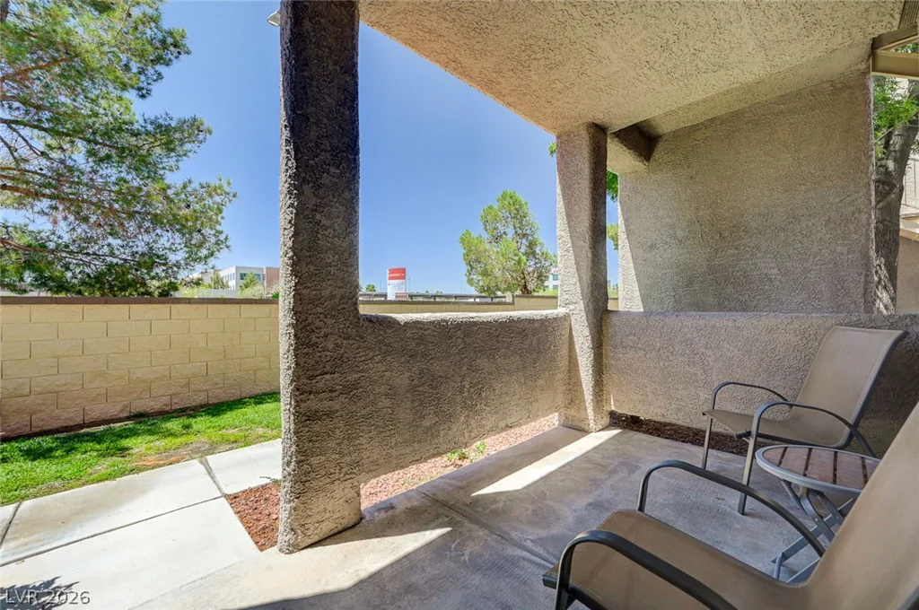 5250 Rainbow, Las Vegas, NV 89118