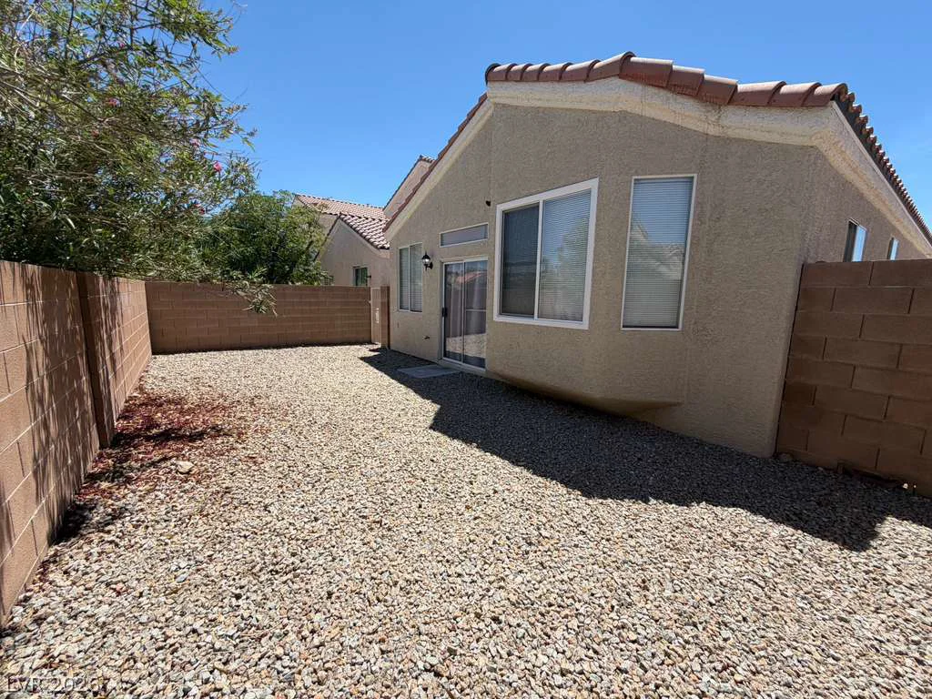 9588 Ensworth, Las Vegas, NV 89123