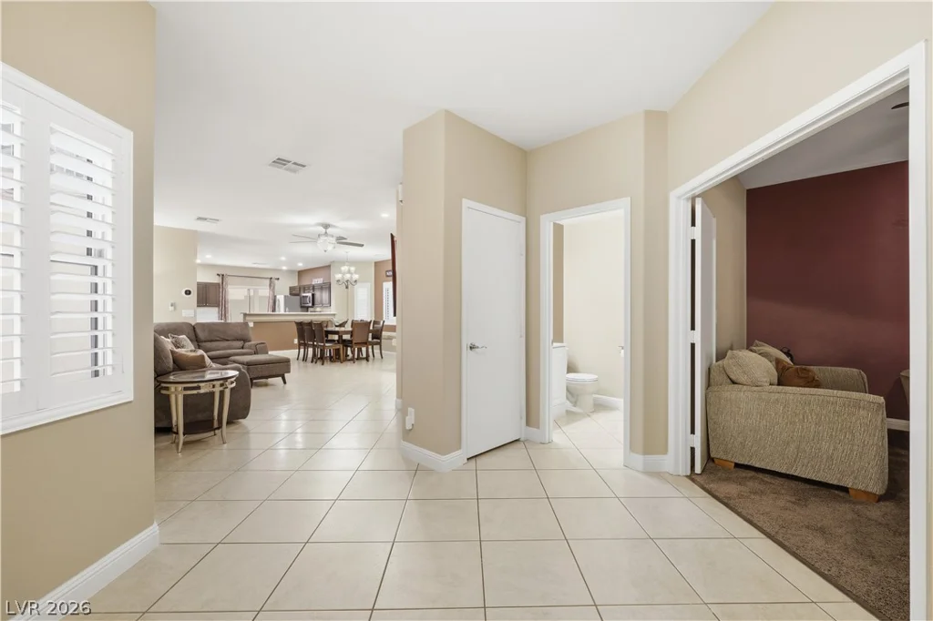 8945 Houston Ridge, Las Vegas, NV 89178