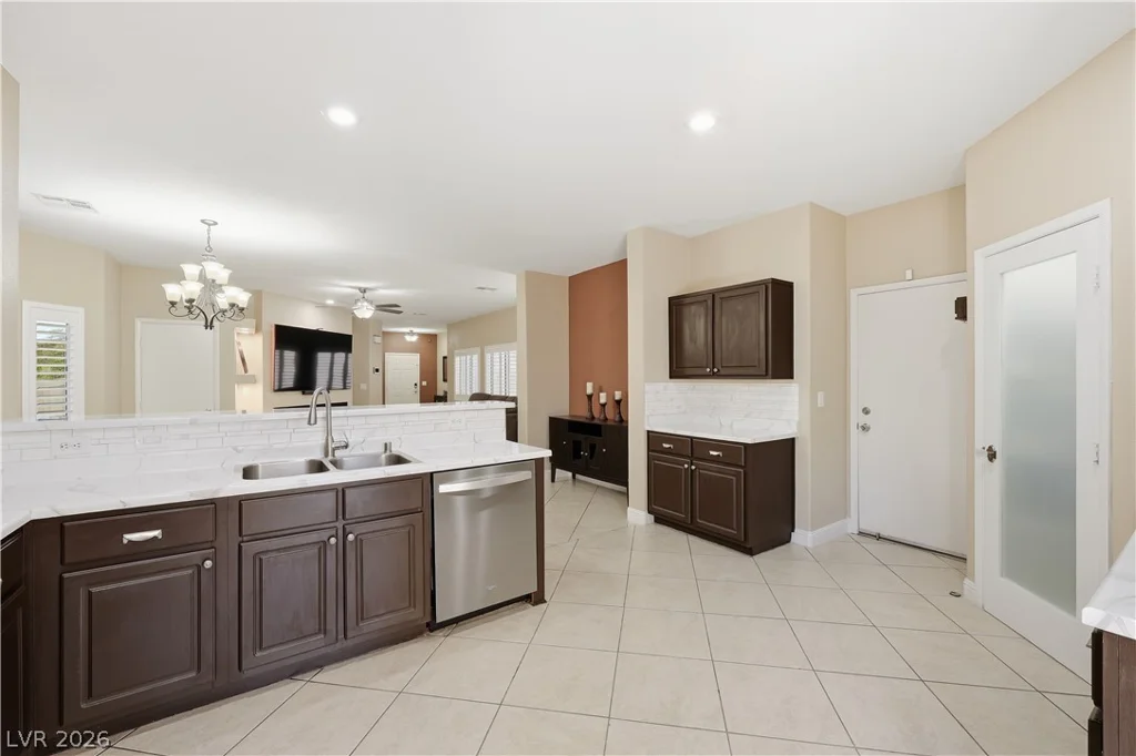 8945 Houston Ridge, Las Vegas, NV 89178