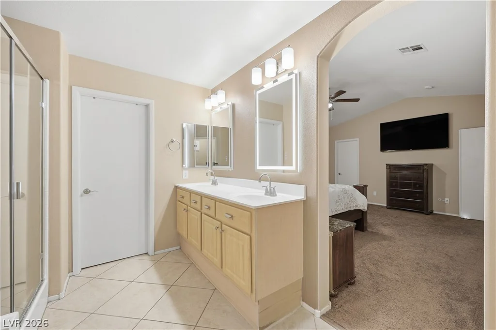 8945 Houston Ridge, Las Vegas, NV 89178