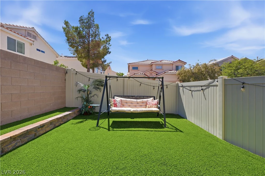 8945 Houston Ridge, Las Vegas, NV 89178