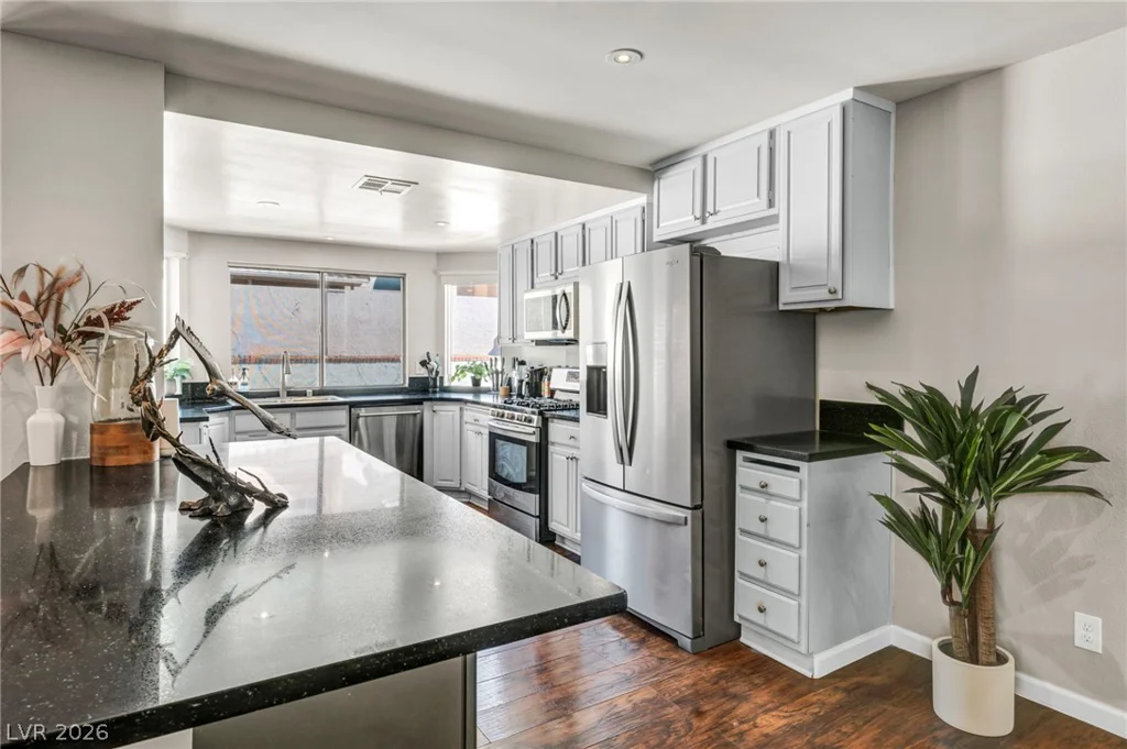 9008 Pebble Shore, Las Vegas, NV 89117