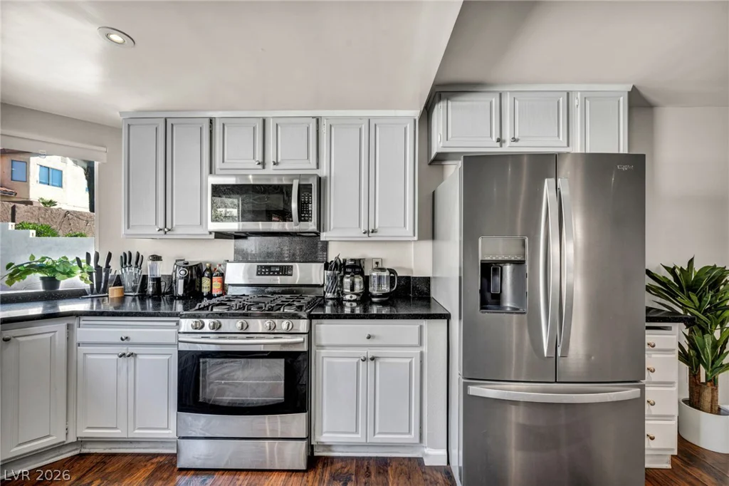 9008 Pebble Shore, Las Vegas, NV 89117