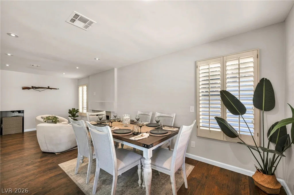 9008 Pebble Shore, Las Vegas, NV 89117