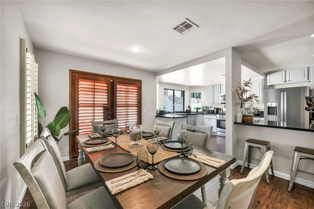 9008 Pebble Shore, Las Vegas, NV 89117