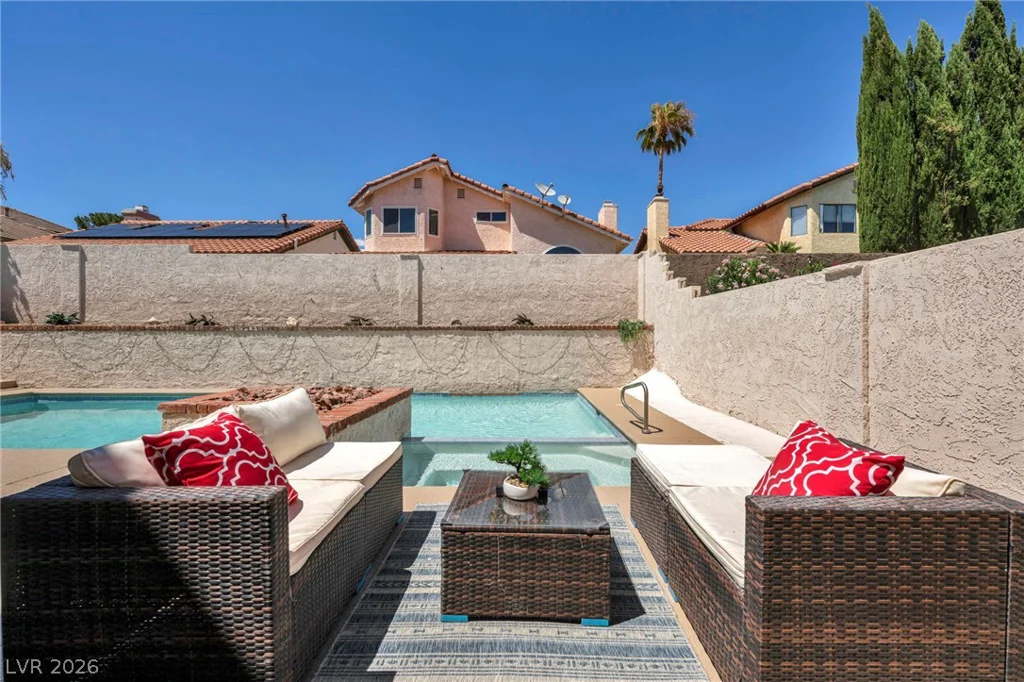 9008 Pebble Shore, Las Vegas, NV 89117