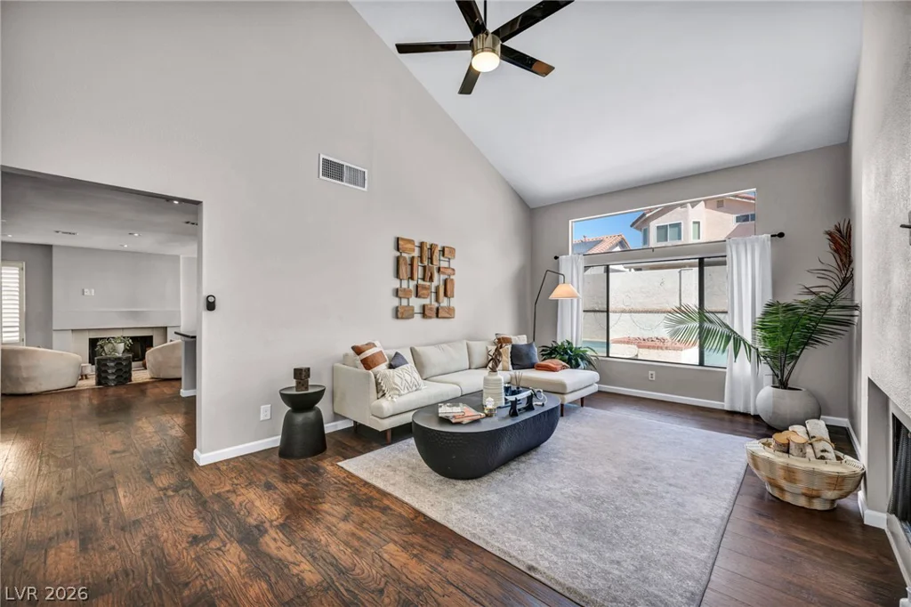 9008 Pebble Shore, Las Vegas, NV 89117