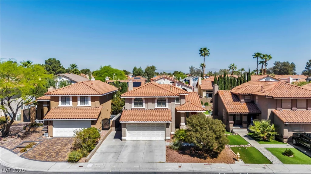 9008 Pebble Shore, Las Vegas, NV 89117