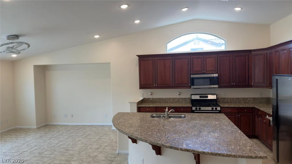 7608 Stray Horse, Las Vegas, NV 89113